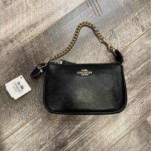 Coach black leather - A Perfect Fit